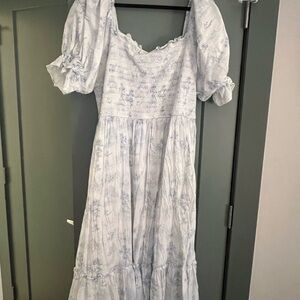 Ivy City Co Light Blue Long Sleeve Dress